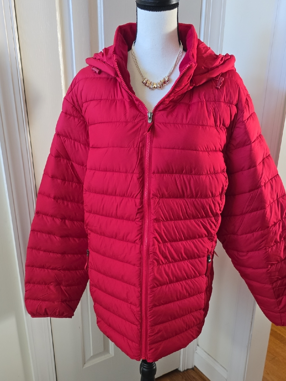ST. JOHN'S BAY WOMEN'S PLUS RED HOODED ZIPPERED PUFFER WINTER COAT SIZE 3X